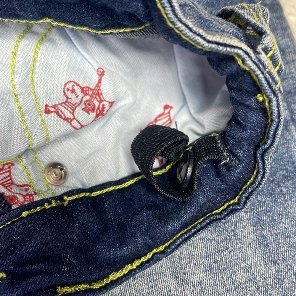 True Religion Geno Relaxed Slim Raw Hem Denim Shorts BOYS 8 - Picture 5 of 9